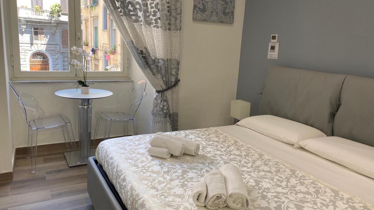 Sun Art Naples Rooms Buitenkant foto